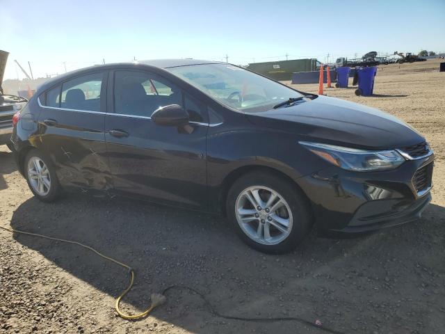 3G1BE6SMXJS637056 - 2018 CHEVROLET CRUZE LT Սև լուսանկար 4