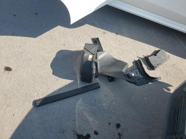 WDDHF8JB8EA807020 - 2014 MERCEDES-BENZ E 350 4MATIC WHITE photo 12