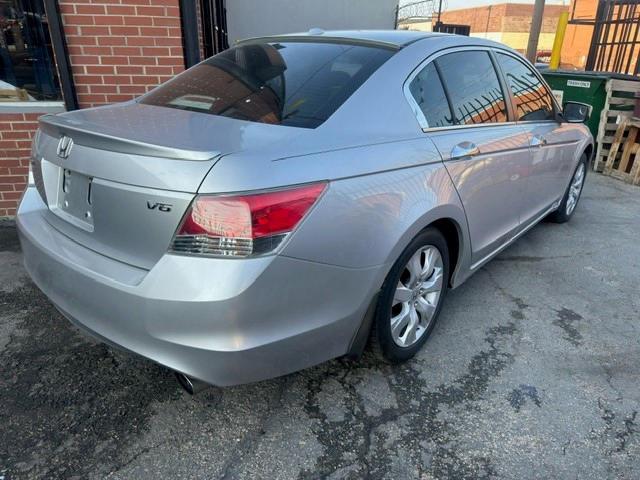 1HGCP36879A042245 - 2009 HONDA ACCORD EXL GRAY photo 4
