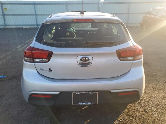 3KPA25AB0JE119316 - 2018 KIA RIO LX SILVER photo 6
