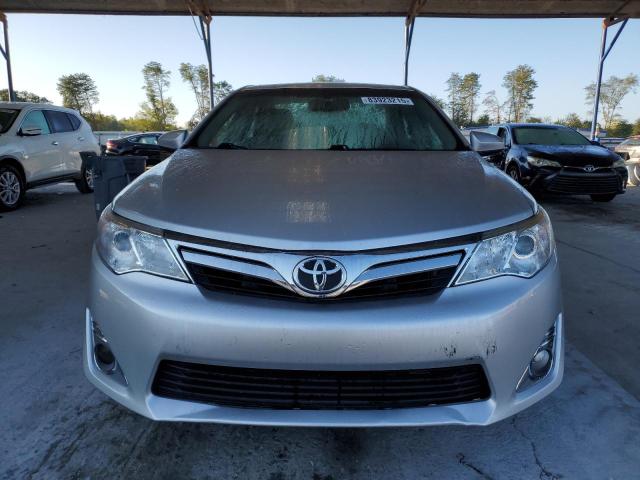 4T1BF1FKXCU546660 - 2012 TOYOTA CAMRY BASE 银色 照片 5
