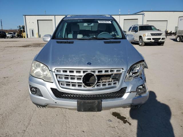 4JGBB8GB6AA595906 - 2010 MERCEDES-BENZ ML 350 4MATIC SILVER photo 5