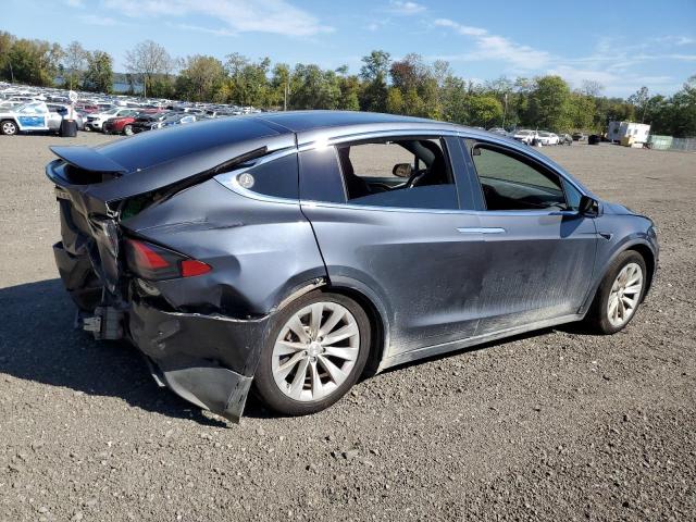 5YJXCBE29HF045897 - 2017 TESLA MODEL X Boz foto 3