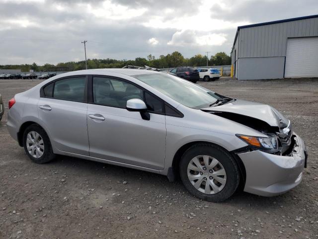 19XFB2F58CE081845 - 2012 HONDA CIVIC LX 银色 照片 4