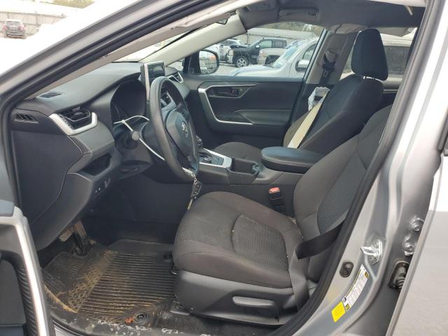 4T3LWRFV8RU132192 - 2024 TOYOTA RAV4 LE SILVER photo 7