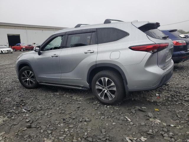 5TDGZRBH4NS181913 - 2022 TOYOTA HIGHLANDER XLE ვერცხლისფერი ფოტო 2
