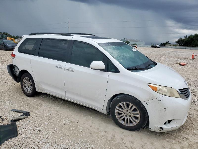 5TDYK3DC4ES448300 - 2014 TOYOTA SIENNA XLE 白色 照片 4