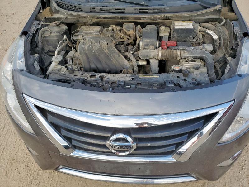 3N1CN7AP1HL811326 - 2017 NISSAN VERSA S 灰色 照片 11