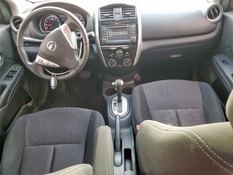 3N1CN7AP1HL811326 - 2017 NISSAN VERSA S 灰色 照片 8