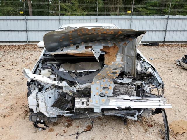 JTDKARFU0G3016986 - 2016 TOYOTA PRIUS WHITE photo 5