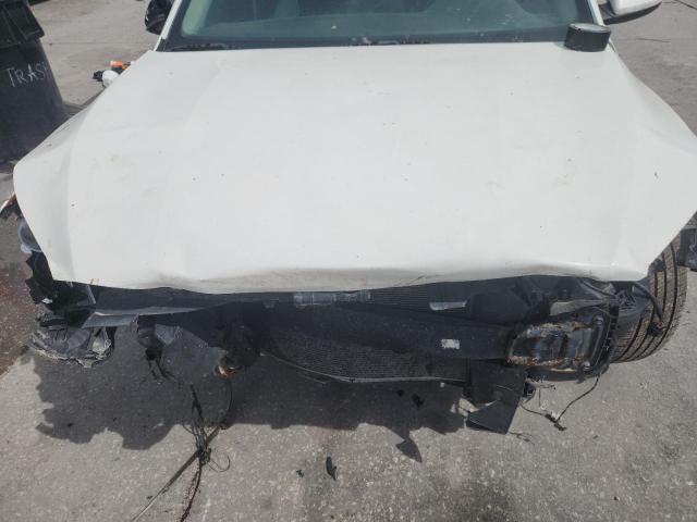 3KPF24AD9KE009481 - 2019 KIA FORTE FE WHITE photo 11