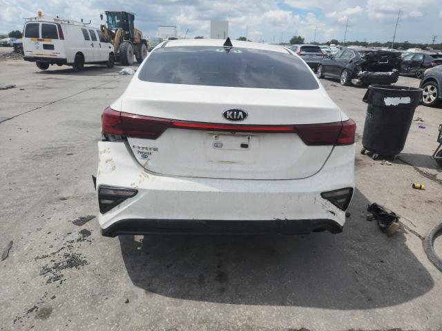3KPF24AD9KE009481 - 2019 KIA FORTE FE WHITE photo 6