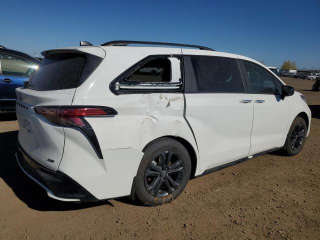 5TDGSKFC0SS180151 - 2025 TOYOTA SIENNA LE أبيض صورة 3