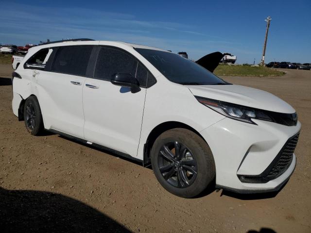 5TDGSKFC0SS180151 - 2025 TOYOTA SIENNA LE أبيض صورة 4