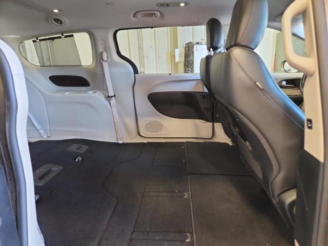 2C4RC1BG8HR591212 - 2017 CHRYSLER PACIFICA TOURING L TAN photo 11