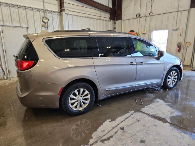2C4RC1BG8HR591212 - 2017 CHRYSLER PACIFICA TOURING L TAN photo 3