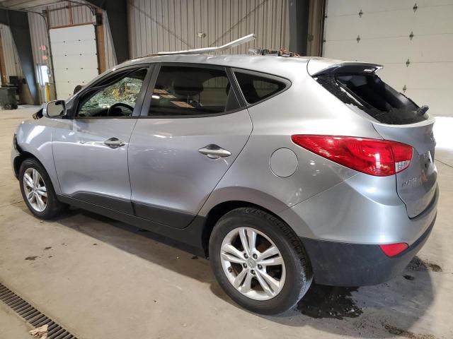 KM8JUCAC0AU093336 - 2010 HYUNDAI TUCSON GLS SILVER photo 2