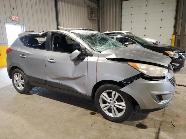 KM8JUCAC0AU093336 - 2010 HYUNDAI TUCSON GLS SILVER photo 4