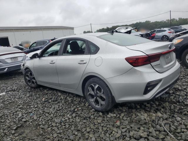 3KPF24AD3KE065657 - 2019 KIA FORTE FE Серебристый фото 2