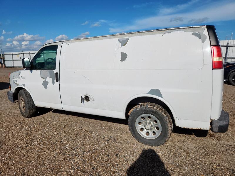 1GCFG15X751242481 - 2005 CHEVROLET EXPRESS G1500 WHITE photo 2