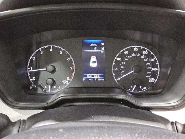 5YFB4MDE8SP261556 - 2025 TOYOTA COROLLA LE Մոխրագույն լուսանկար 9