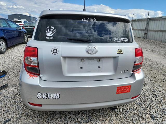 JTKKUPB45E1041871 - 2014 TOYOTA SCION XD SILVER photo 6