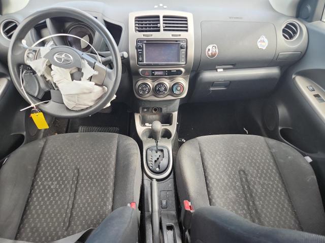 JTKKUPB45E1041871 - 2014 TOYOTA SCION XD SILVER photo 8