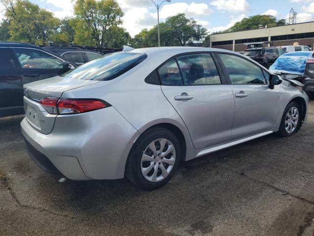 5YFB4MDE3SP233017 - 2025 TOYOTA COROLLA LE فضي صورة 3