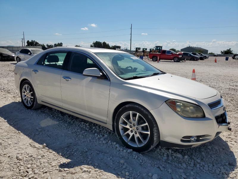 1G1ZE5E70BF199944 - 2011 CHEVROLET MALIBU LTZ 白色 照片 4