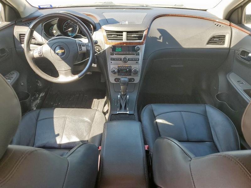 1G1ZE5E70BF199944 - 2011 CHEVROLET MALIBU LTZ 白色 照片 8