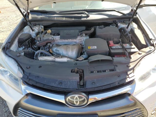 4T1BF1FK0HU709968 - 2017 TOYOTA CAMRY LE WHITE photo 11