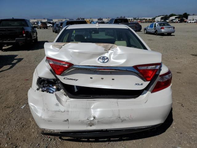 4T1BF1FK0HU709968 - 2017 TOYOTA CAMRY LE WHITE photo 6