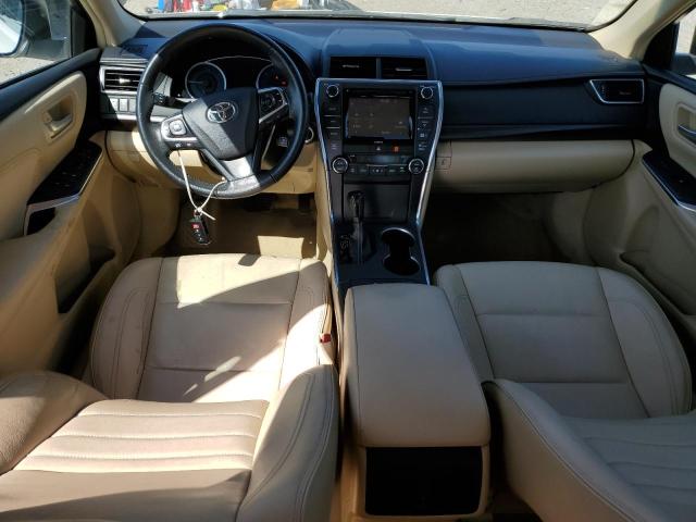 4T1BF1FK0HU709968 - 2017 TOYOTA CAMRY LE WHITE photo 8