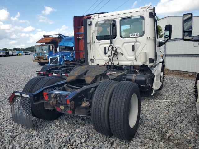 3AKBGADV9GSHB2527 - 2016 FREIGHTLINER CASCADIA 1 Beyaz fotoğraf 4