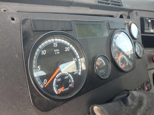 3AKBGADV9GSHB2527 - 2016 FREIGHTLINER CASCADIA 1 Beyaz fotoğraf 8