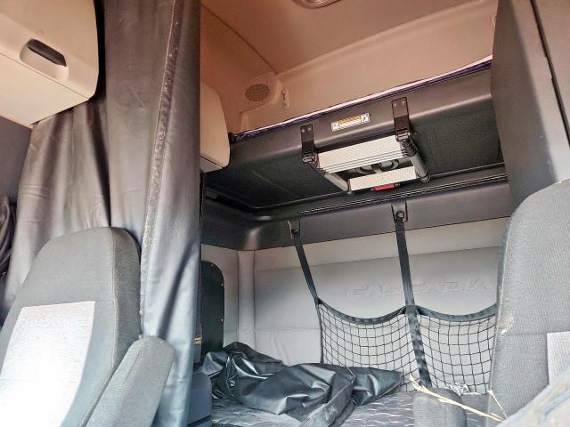 3AKJHHDV6LSLZ3665 - 2020 FREIGHTLINER CASCADIA 1 RED photo 6