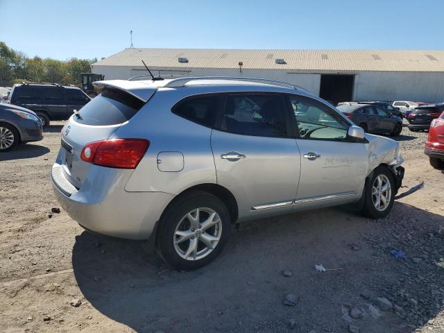 JN8AS5MV3BW689716 - 2011 NISSAN ROGUE S SILVER photo 3
