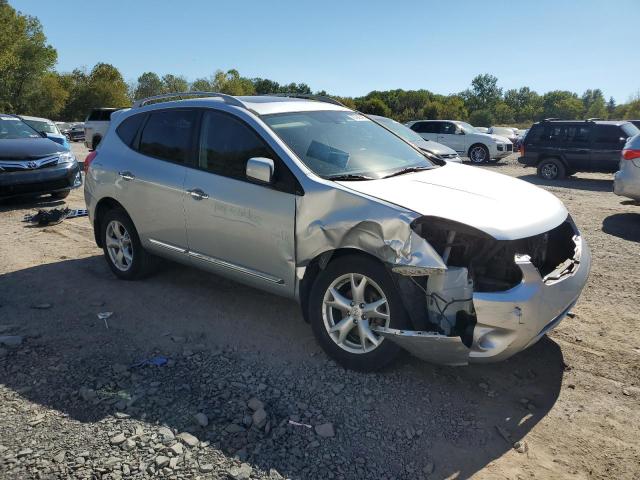 JN8AS5MV3BW689716 - 2011 NISSAN ROGUE S SILVER photo 4