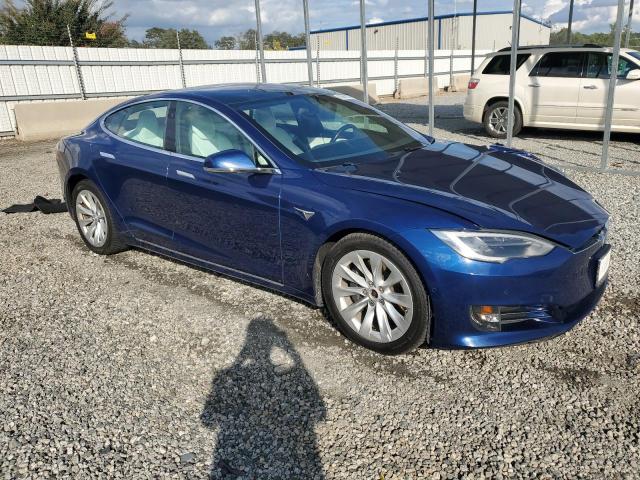 5YJSA1E29HF201060 - 2017 TESLA MODEL S Niebieski zdjęcie 4
