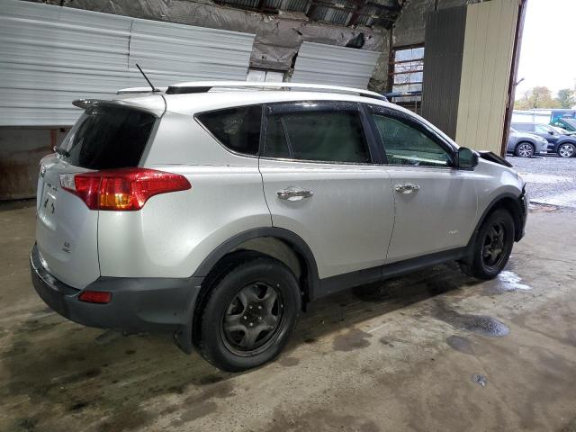 2T3BFREV6EW227972 - 2014 TOYOTA RAV4 LE SILVER photo 3