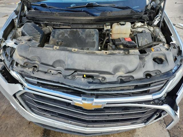 1GNEVGKW8JJ238098 - 2018 CHEVROLET TRAVERSE LT Gümüş foto 12