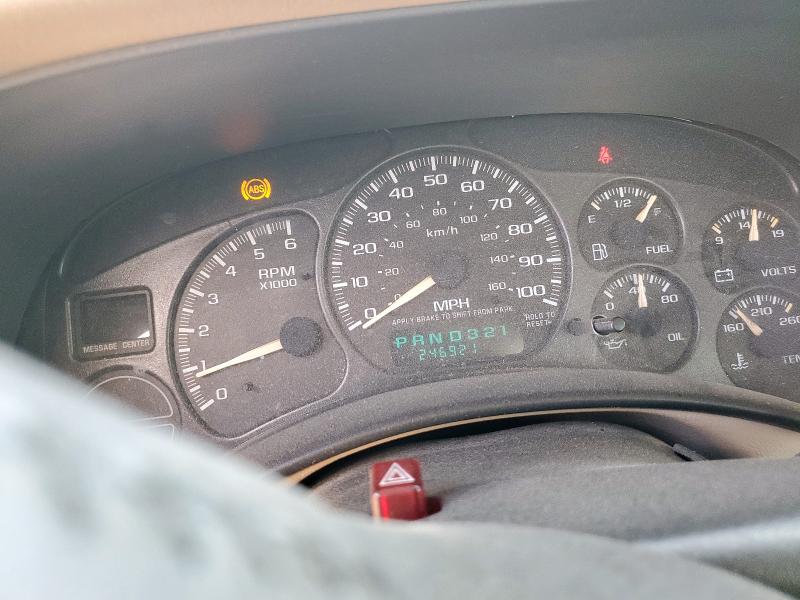 1GCEC14V92Z203752 - 2002 CHEVROLET SILVERADO C1500 银色 照片 9