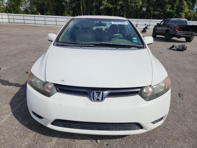 2HGFG12628H515006 - 2008 HONDA CIVIC LX WHITE photo 5