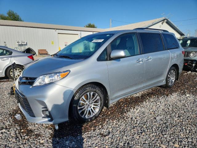 2019 TOYOTA SIENNA XLE, 