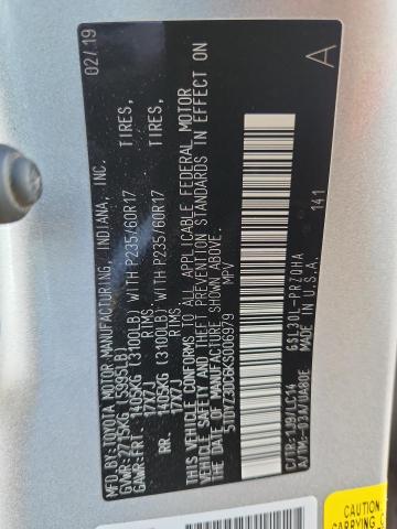 5TDYZ3DC6KS006979 - 2019 TOYOTA SIENNA XLE ვერცხლისფერი ფოტო 13