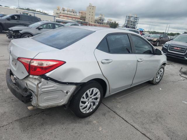 5YFBURHE3HP733114 - 2017 TOYOTA COROLLA L SILVER photo 3
