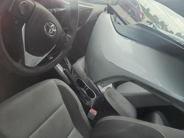 5YFBURHE3HP733114 - 2017 TOYOTA COROLLA L SILVER photo 8