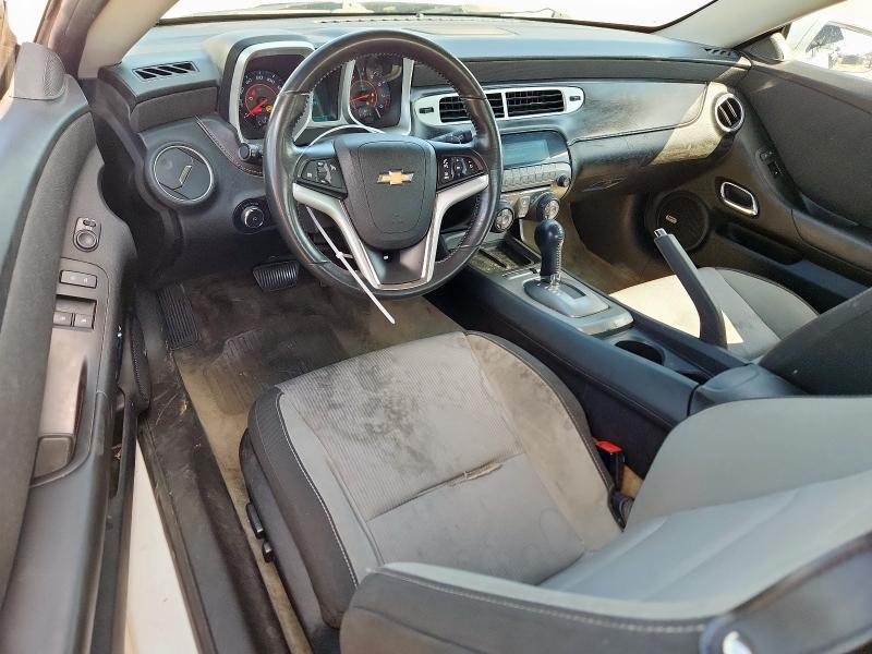 2G1FB1E38C9190730 - 2012 CHEVROLET CAMARO LT أبيض صورة 8