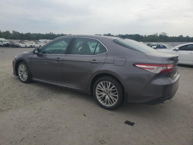 4T1BZ1HK5KU509194 - 2019 TOYOTA CAMRY XSE GRAY photo 2