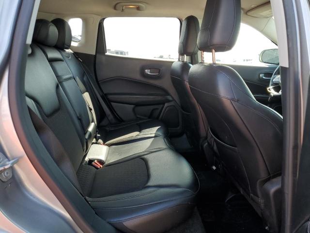 3C4NJCBB1HT694151 - 2017 JEEP COMPASS LATITUDE Argent photo 11